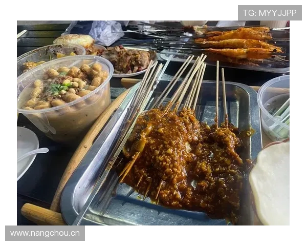 唐佳豪训练完直接去夜市撸串？这自律人设崩得也太快了