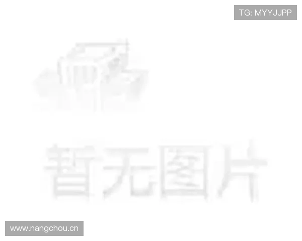 扎克拉文训练室门口堆满豪车，连快递小哥都惊了眼睛！